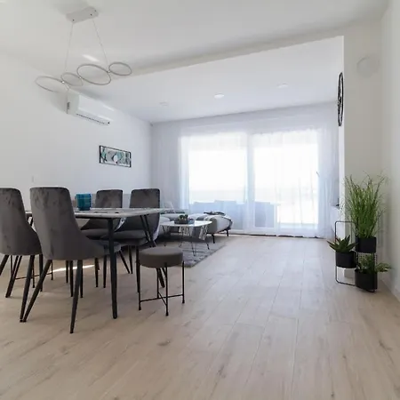 Apartament Ferienwohnung Fuer 5 Personen Ca 70 Qm In Nin, Dalmatien Norddalmatien