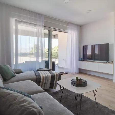 Ferienwohnung Fuer 5 Personen Ca 70 Qm In Nin, Dalmatien Norddalmatien *